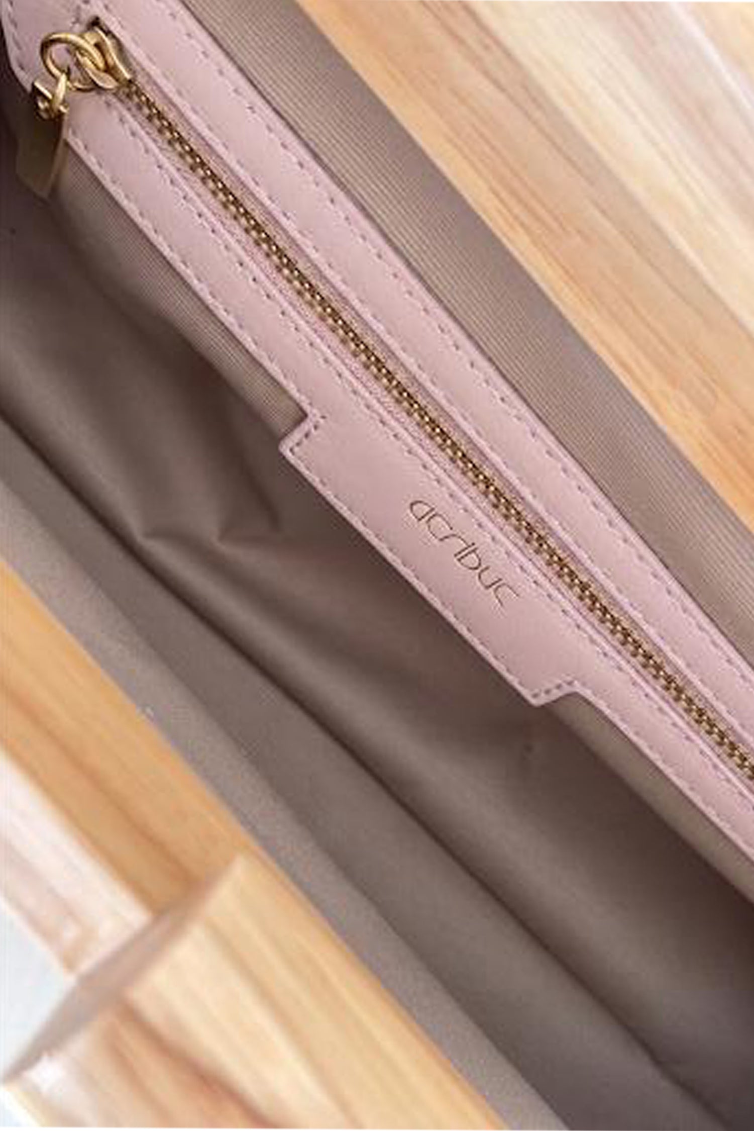 The Baguette - Soft Pink
